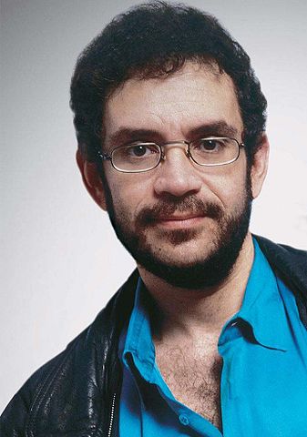 Renato Russo — Legião Urbana · Ícone do Rock Brasileiro — Foto Oficial Wikipedia